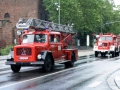 Fahrt durch die Burgstraße. Dahinter das TLF 16 der Feuerwehr Enkenbach-Alsenborn.