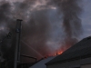 27. Mai 2011 – Großbrand, Enkenbach-Alsenborn Rosenhofstraße: Situation kurz nach Eintreffen der ersten Fahrzeuge aus Otterberg.