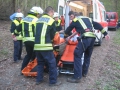Alarmübung Frankelbach; Umlagerung auf Trage des RTW