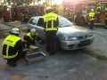 Übung der Feuerwehr Otterberg am 3. August 2015; Fahrzeug wird unterbaut