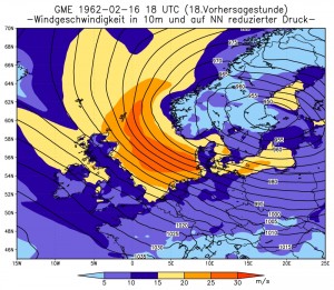 Mit heutigen Modellen nachgerechnete Vorhersagekarte der Windgeschwindigkeit, für den 16.02.1962 - 18 Uhr (UTC). Deutlich zu erkennen sind die orkanartigen Nordwestwinde über der Nordsee. Quelle: DWD Mit heutigen Modellen nachgerechnete Vorhersagekarte der Windgeschwindigkeit, für den 16.02.1962 - 18 Uhr (UTC). Deutlich zu erkennen sind die orkanartigen Nordwestwinde über der Nordsee. Quelle: DWD