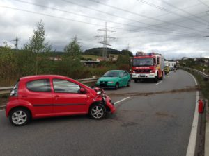 3. Oktober 2016 - Verkehrsunfall, B270 Otterbach - Kaiserslautern-Erfenbach