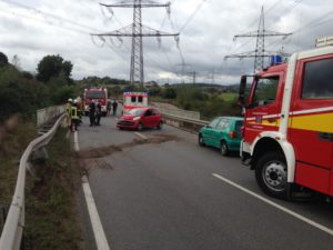 3. Oktober 2016 - Verkehrsunfall, B270 Otterbach - Kaiserslautern-Erfenbach