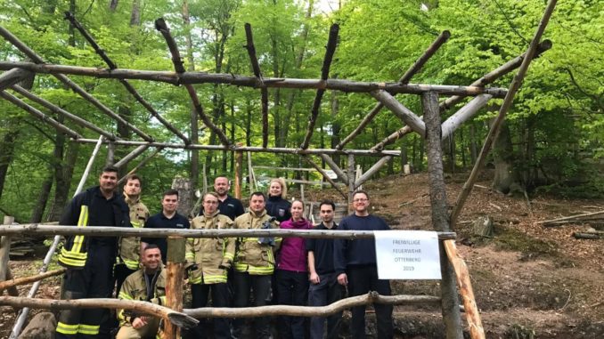 Die "Unterkunft" auf dem Waldfestplatz ist hergerichtet.