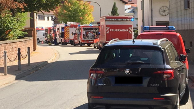 17. September 2019 - Rauchentwicklung aus Gebäude, Olsbrücken Hauptstraße (Kindergarten)