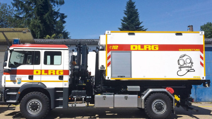Abrollcontainer Tauchen, Pressebild: DLRG