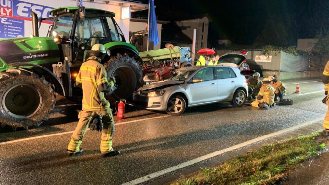 27. Oktober 2019 - Pkw-Bergung nach Verkehrsunfall, L382 Niederkirchen - Schallodenbach