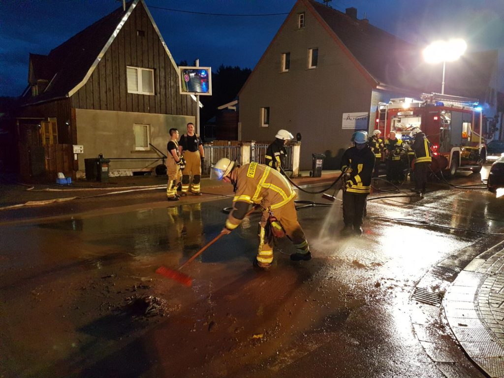 Hirschhorn, Feuerwehreinsätze nach Gewitter mit Starkregen