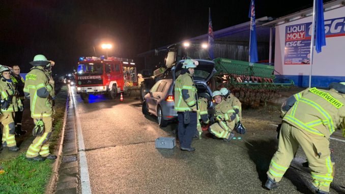 27. Oktober 2019 - Pkw-Bergung nach Verkehrsunfall, L382 Niederkirchen - Schallodenbach