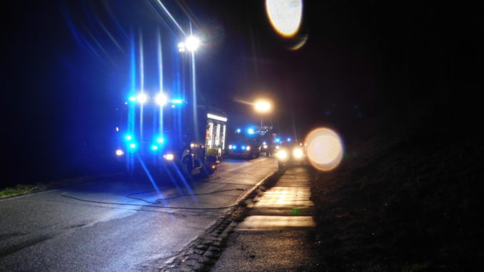 17. Dezember 2019 - Person unter Traktor eingeklemmt, Otterberg Mühlwoog
