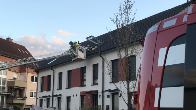 12. April 2021 - Unterstützung Rettungsdienst, Otterberg Wiesenstraße