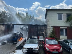 27. April 2022 - Gebäudebrand, Kaiserslautern-Eselsfürth Langenbachstraße