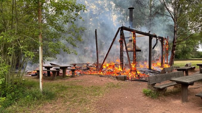 24. Mai 2022 - Gebäudebrand, Otterberg Grillplatz Drehenthalerhof