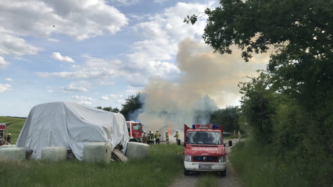 17. Mai 2022 - Brand auf Grünabfallsammelstelle, Niederkirchen-Wörsbach