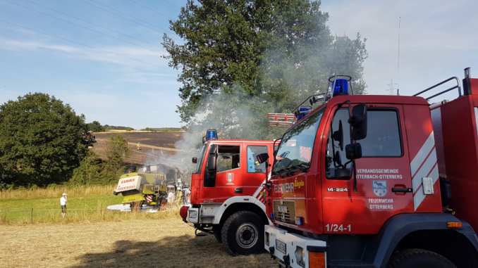 18. Juli 2022 - Mähdrescher- und Flächenbrand, Kaiserslautern-Morlautern