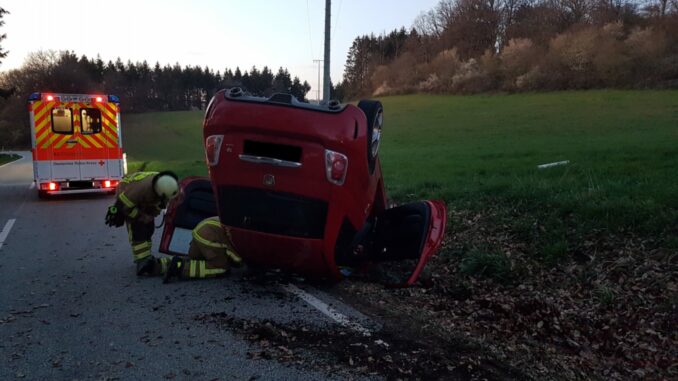 4. April 2023 - Verkehrsunfall, L388 Mehlbach - Schallodenbach
