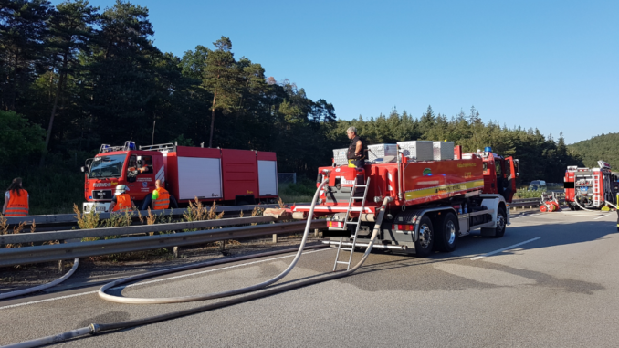 25. Juni 2023 - Pkw-Brand, BAB 6 Enkenbach-Alsenborn - Wattenheim