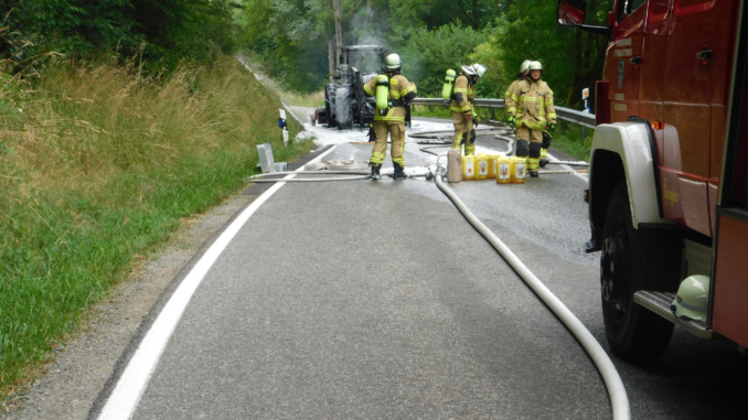 3. Juli 2023 - Fahrzeugbrand, K32 Niederkirchen-Heimkirchen - Kreuzhof