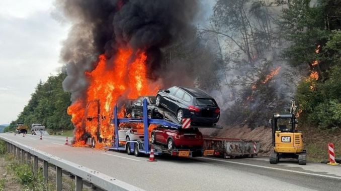 24. August 2023 - Fahrzeugbrand, BAB 6 Enkenbach-Alsenborn - Wattenheim