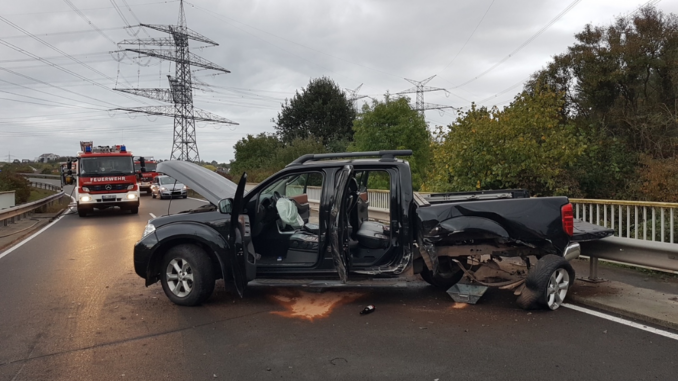 12. Oktober 2023 - Verkehrsunfall, B270 Otterbach - Kaiserslautern-Erfenbach
