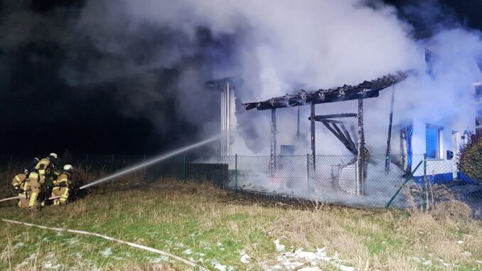 Während der Brandbekämpfung.