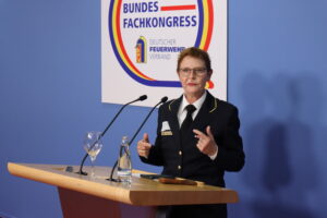 12. Bundesfachkongress des DFV, DFV-Beiratsvorsitzende Claudia Crawford, Foto: Matthias Oestreicher/DFV