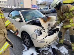 16. Februar 2026 - Pkw-Brand, Otterbach Konrad-Adenauer-Straße (Bild: Polizei)