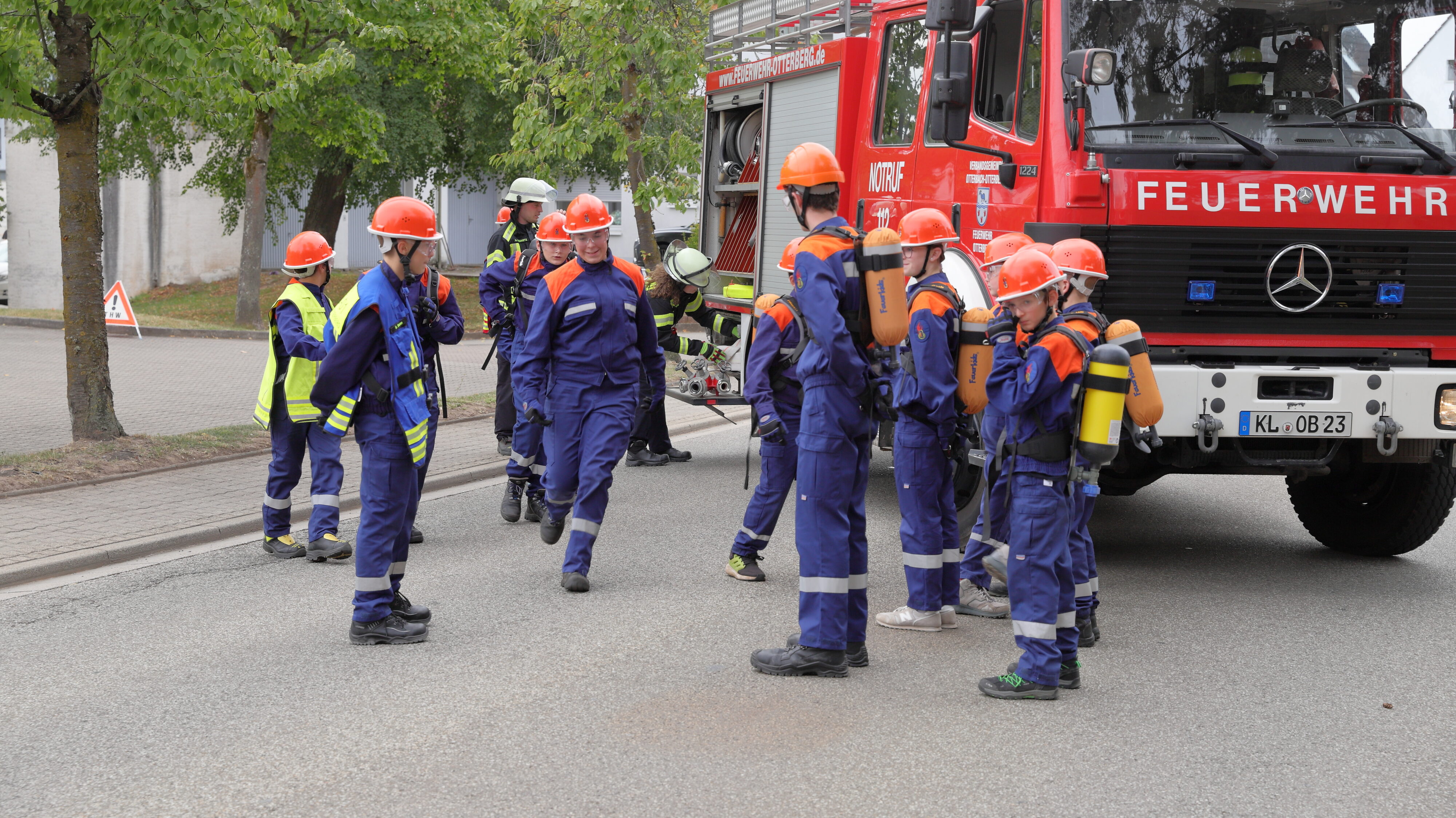 Jugendfeuerwehr Otterberg, Vorführung Löschangriff, Bild: Harald Laier / Feuerwehr